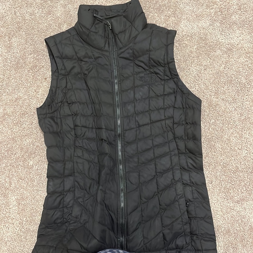 Women’s the northface thermoball vest
